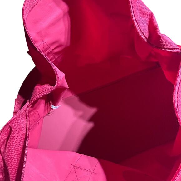 Burberry Red Travel Bag Durable and Spacious - Picture 7 of 9